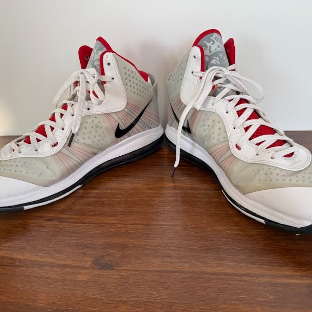 Nike LeBron 8 White Red Black Size 13 High Top Basketball Retro Sneakers - Picture 9 of 12